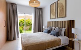 Villa With A Private Swimming Pool Callao Salvaje